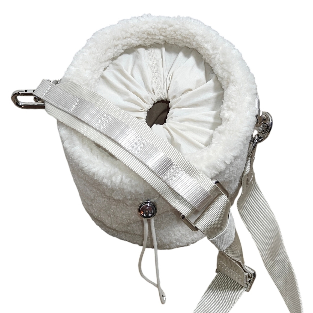 LULULEMON New Year Crossbody White Opal Fleece Bucket Bag 2.5L - Picture 10 of 16